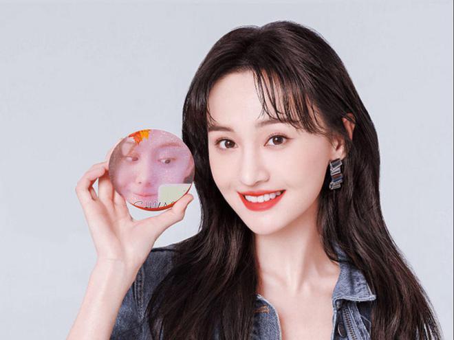 鄭爽2025最新動(dòng)態(tài)，蛻變之路，自信照亮未來成就展望